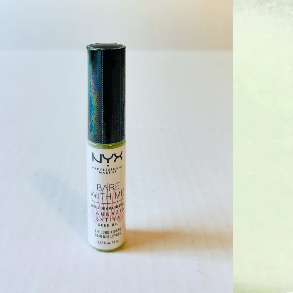 ⭐️5 For 25⭐️ NYX Bare With Me Cannabis Sativa Seed Oil Lip Conditioner